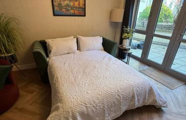 2 Bedroom City Centre garden flat with Secure Parking - Foto 6