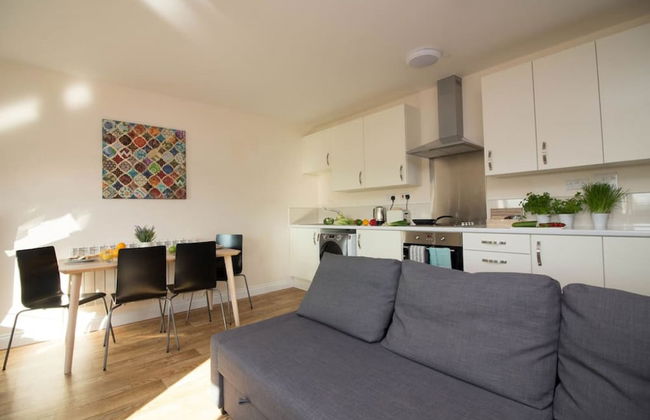 Stayzo Castle Penthouse 17 - A Clean Fresh Modern Apartment With Free Wi-fi - Foto 22