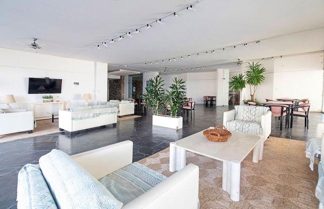 Oceana Suites Lafayette - Photo 2