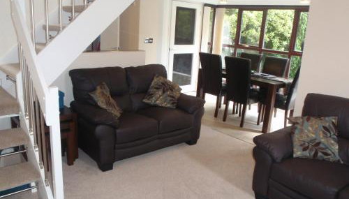 Holy Waters - Foto 2