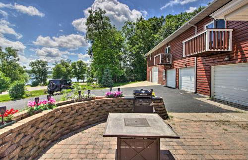 Spacious Frazee Home with Direct Lake Access! - Foto 37