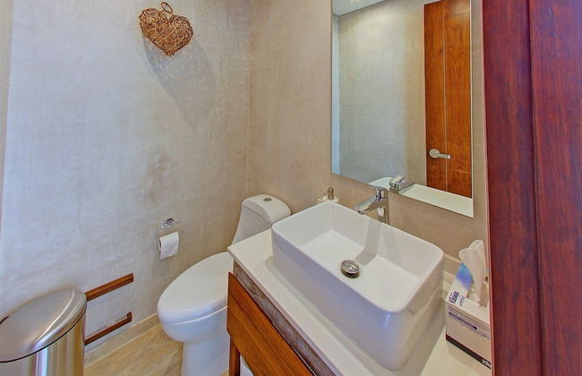 Loveboat Penthouse Studio With Private Splash Pool – PENTHOUSE 5 B – By Salt-Kisses - Photo 13