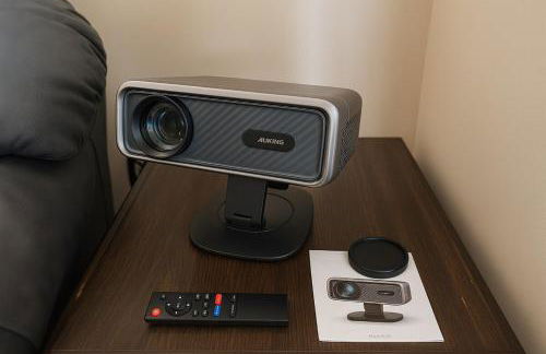 Lakefront Home for Families and Groups - Private Pool, BBQ, Paddle, Fishing - Foto 13