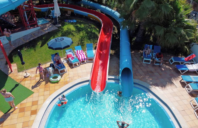 Alfagar Aparthotel - Photo 59