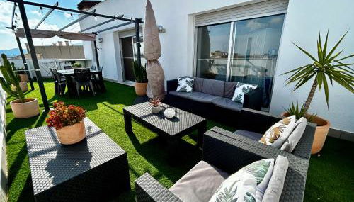 Lo balconet del Delta. Àtic-dúplex vacacional. - Foto 2