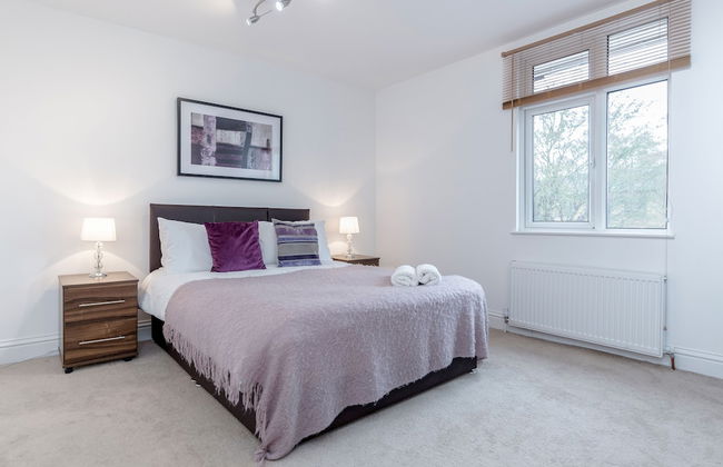 Royal Apartments - Photo 25