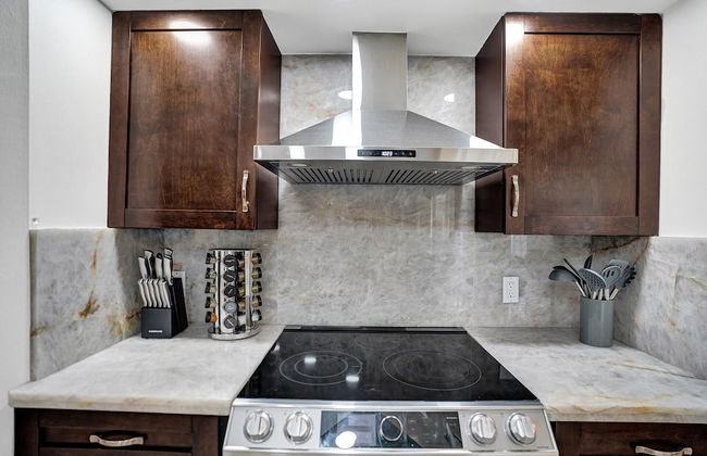 The Grand Luxe 8BR Villa w Pool and Basketball - Foto 51