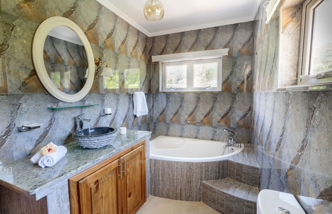 Flora's Self Catering - Foto 14