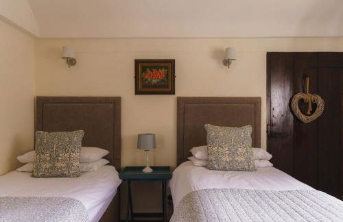 Half Way House, Clappersgate, sleeps 8 - Foto 16