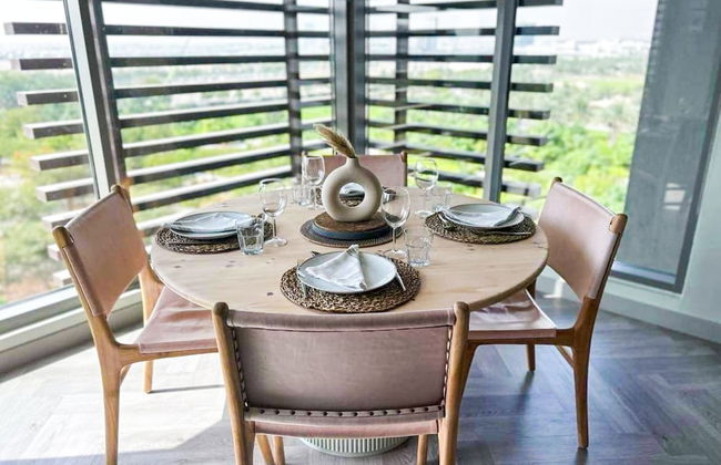 Luxurious Dubai Hills with balcony park view - Photo 17