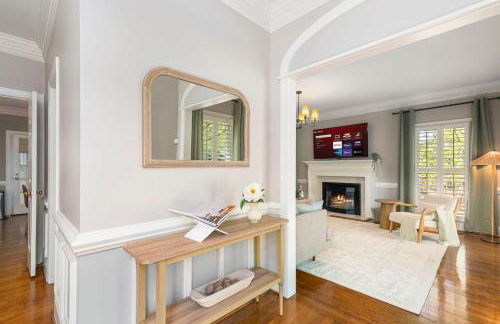 The Greensboro Manor HotTub FirePit Basketball 15 Min To Sedgefield CC - Photo 15