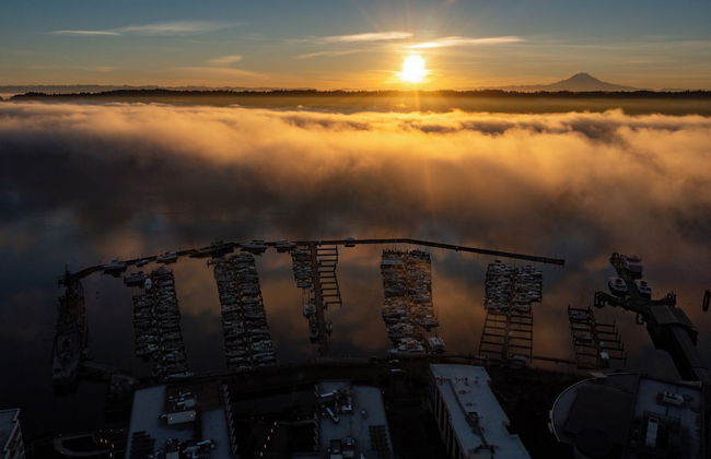 Marina Square Suites - Photo 40