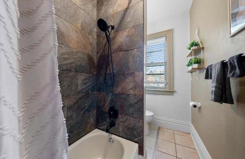 Merion Village Residences - Escape the Hustle & Bustle - Foto 16