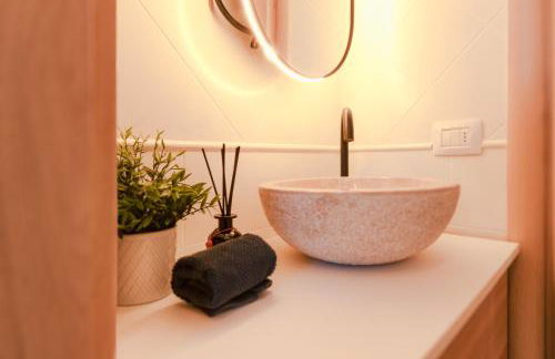 Exclusive Pool Access, 2 floors, Balcony View, Parking - Foto 14