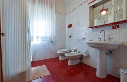 Cozy Apartment In Trappeto With Wifi - Photo 24