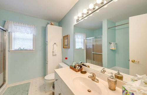 Mtn-View Home with Deck, Fire Pit and BBQ in Almond - Foto 12