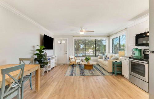 Sailfish Suites 7 - Waterfront Lodging - Photo 6