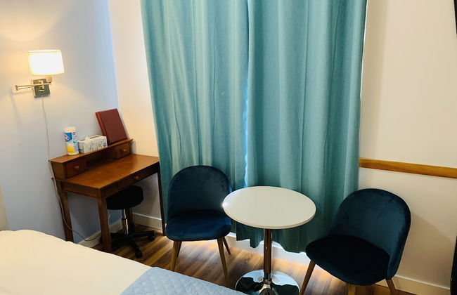 A Small Hotel Room for Mountain Lovers - Foto 4