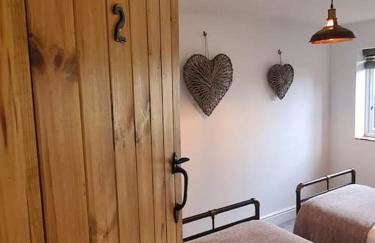 The Willow (Alton Towers, Animals, Peak District) - Foto 14