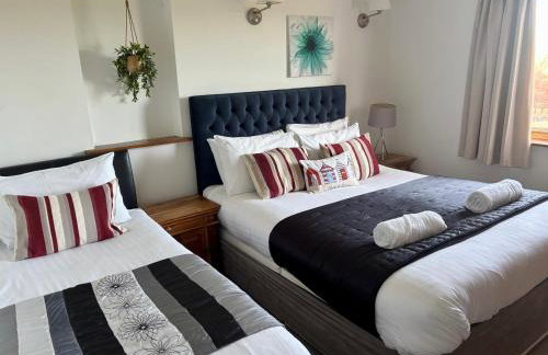 The Calf Suite - Photo 29