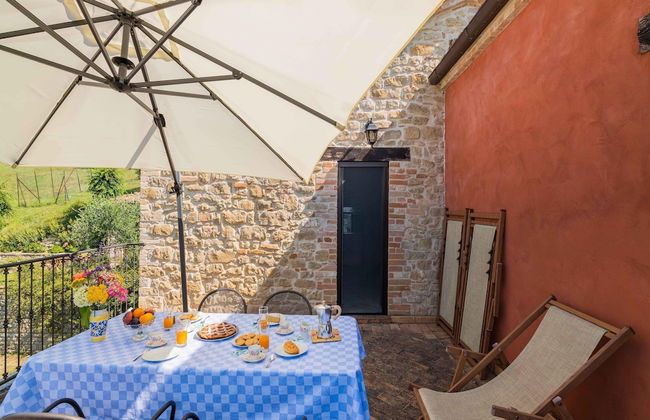 Elegant Stone House w/ Pool - Photo 15