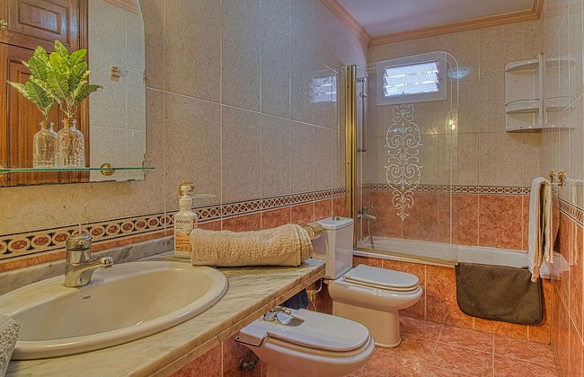 Apartment in Radazul With Stunning Sea Views - Foto 14