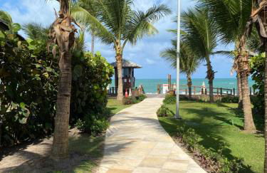 Apto Beira Mar Térreo com área gourmet Praia de Muro Alto - Foto 44