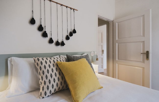 Mid-Century Modern Villa Vintage Charm - Foto 13