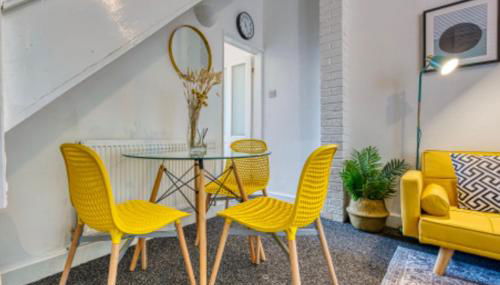 Stylish and Comfy Contractor House and Monthly Offers in Stoke on Trent By 20Property Stays Serviced Accommodation - Foto 2