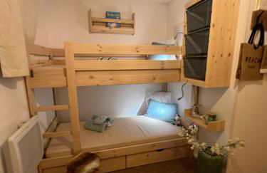 Plein Centre, luxueux 6 personnes, 2 chambres, parking , terrasse, vue époustouflante, Tout pédestre, piste à 100m - Photo 6