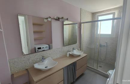 Seafront Villa Christina - Photo 4