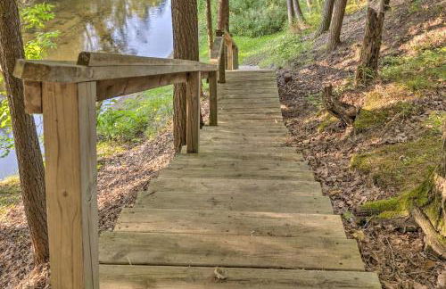 Charming Thompsonville Home with On-Site River! - Foto 30