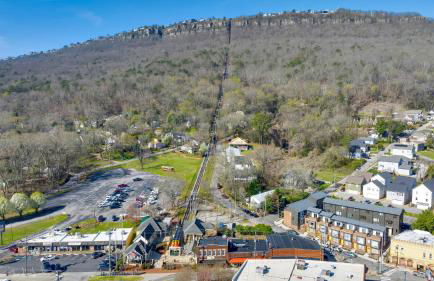 Your St Elmo Getaway for Rock City & Ruby Falls, 2BD townhome, 6 min to downtown - Foto 46