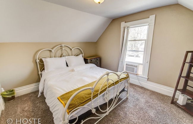 3 BR Beautifully Restored 1890`s Homedowntown - Foto 2