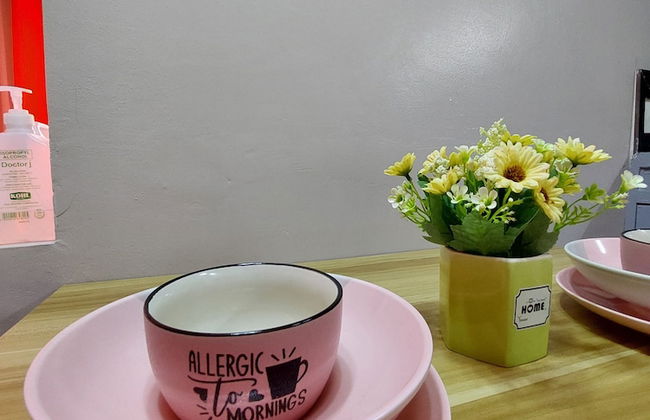 Manila Bay City View Room with Free Pool - Photo 17