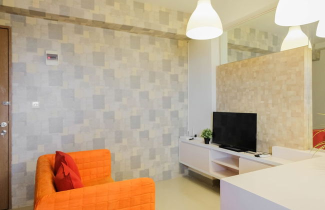 Tranquil 2BR Apartment at Bintaro Park View - Foto 7