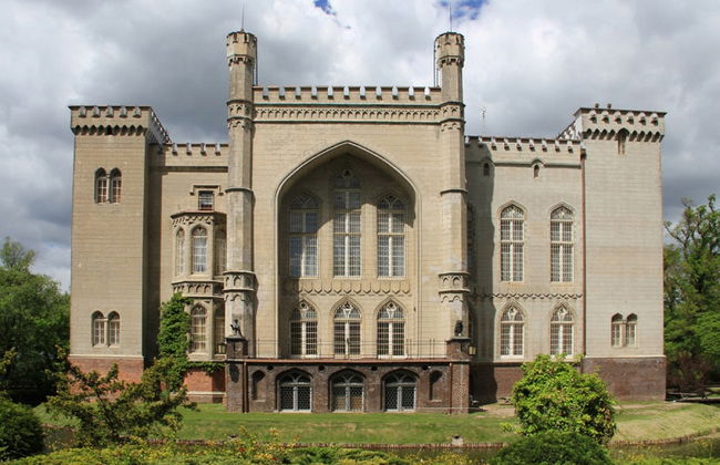 Aristocratic Highlights of Wielkopolska Region - Private Tour - Photo 1