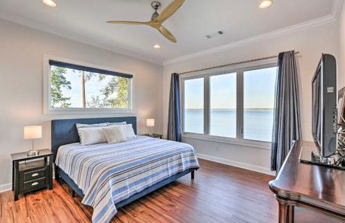 Beautiful Waterfront Getaway with Dock! - Foto 14