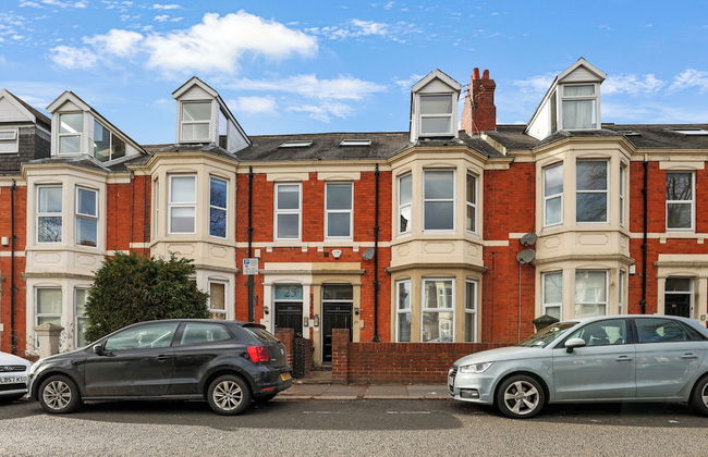 St Georges Apartment- North East Escapes - Photo 38