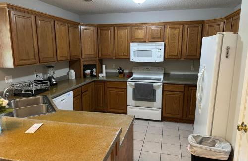 Pet-Friendly SW Home, 13 Mins to Mizzou - Foto 11
