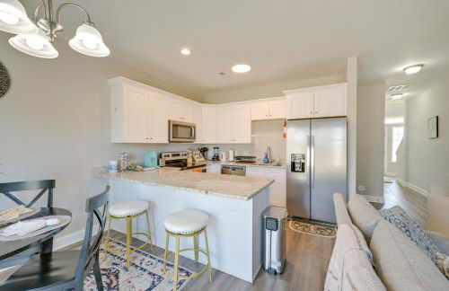 Stay and Play Spacious Concord Townhome Near Uptown - Foto 8