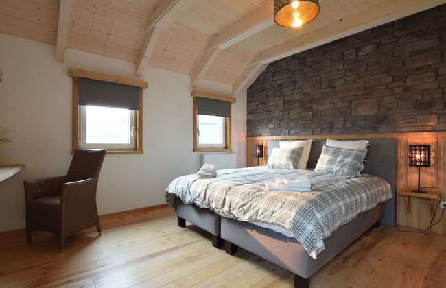 Grandeur Villa with Sauna & Hot Tub in Durbuy - Photo 2