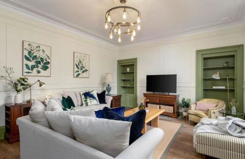 Historic Trackside Retreat, Charming Getaway - Photo 2