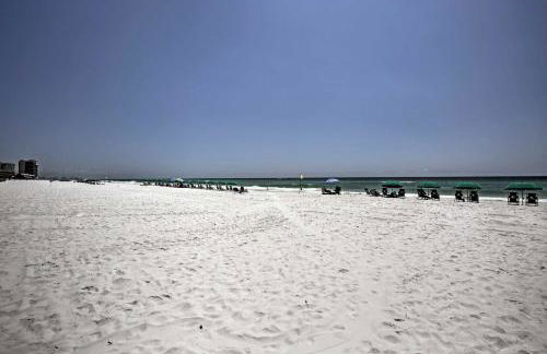 Oceanfront Destin Condo with Pool and Beach Access - Foto 33