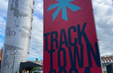 Family-Friendly Luxe Home with Sauna - mins to UO - Foto 53