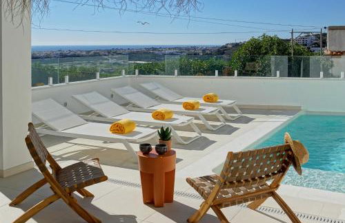 Casa do Pátio-Two Private Pools Villa- Rooftop & Panoramic Pool by DreamvillasAlbufeira - Foto 3