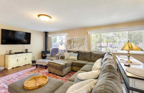 Hot Tub & Fire Pit: Serene Clifton Retreat! - Foto 1