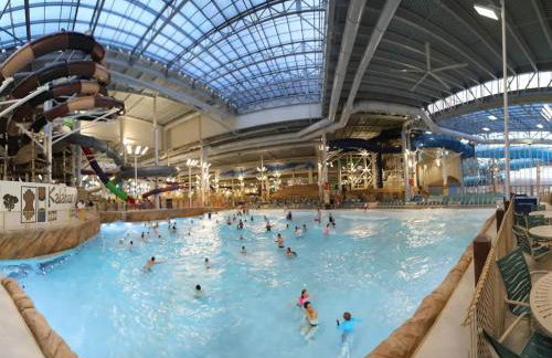 Luxury Family Escape Hottub/sauna/billiard/pool 4 Bedroom Home by RedAwning - Foto 81