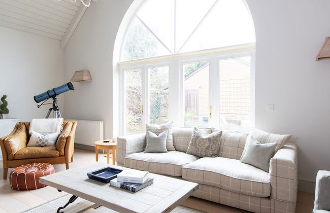 Superior House for 6 Near Beach w Parking Garden - Foto 1