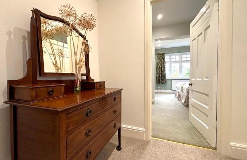 Spacious 4-Bed Home - Oswestry - Families & Groups - Foto 24